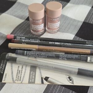 L'Oreal Chromatic Bronze Makeup Set - Pink and Brown